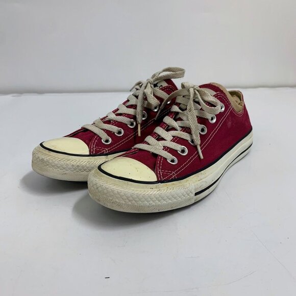 Converse Women's Chuck Taylor Low Top Lace Up Classic Canvas‎ Sneaker Size 8F/6M - Picture 1 of 11